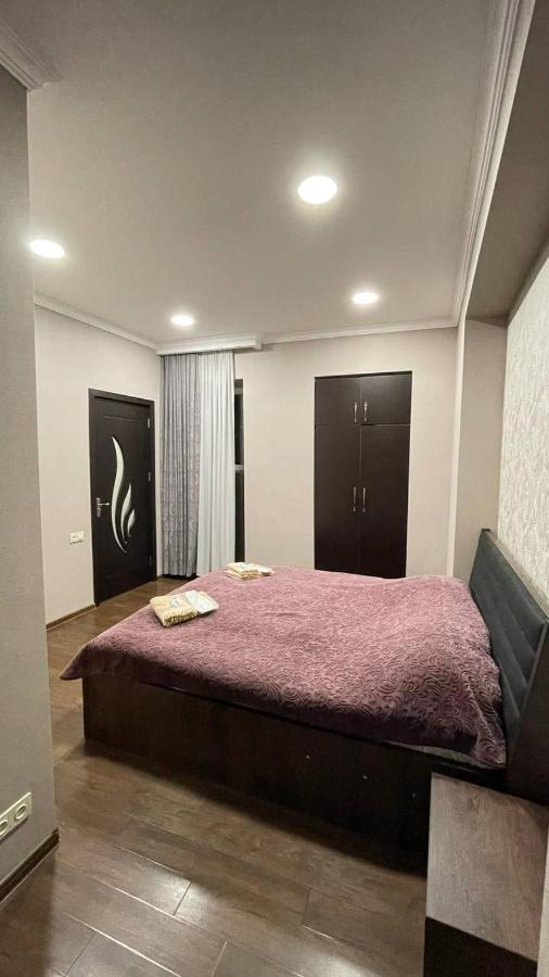 Elegant Modern Apartment Tbiliszi Kültér fotó